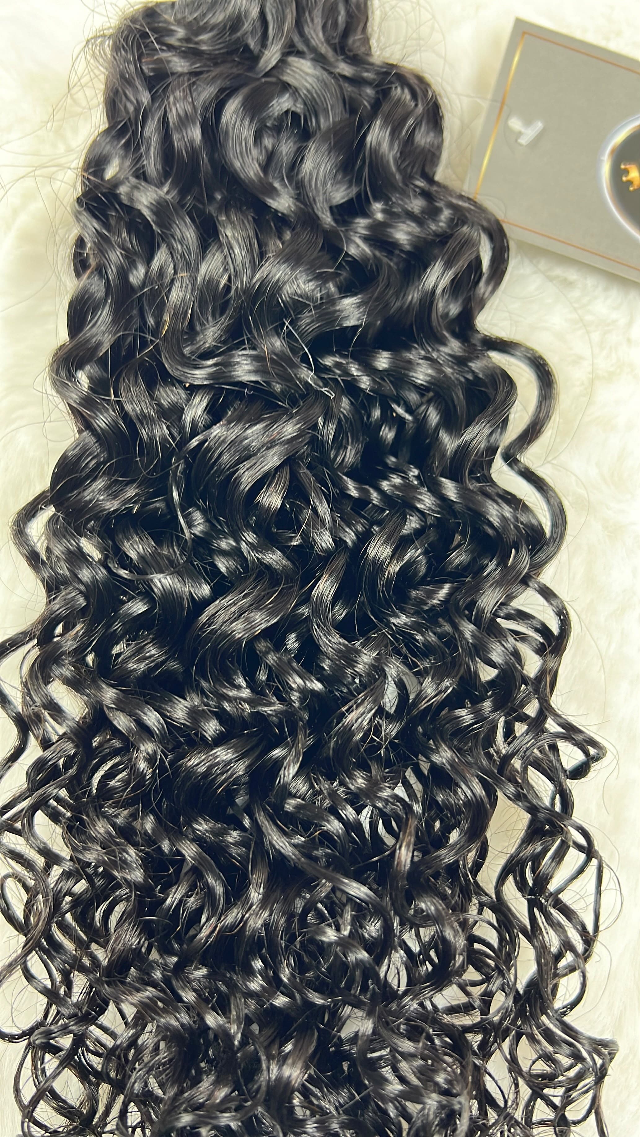 Premium Curly Bundles Detail